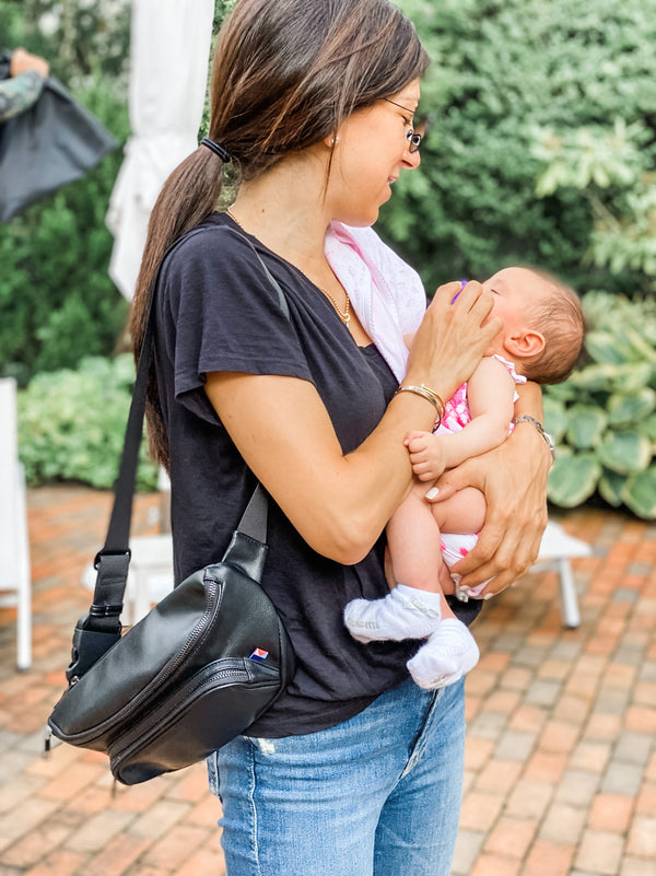 What To Pack in Your Minimalist Diaper Bag: Baby